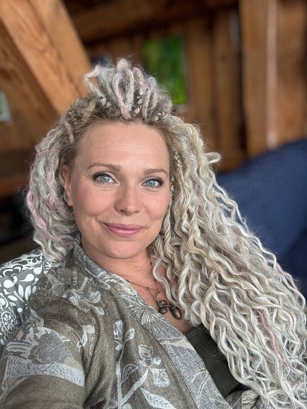 f4af6a8e-7db6-43d1-bb13-b0e70d41024b